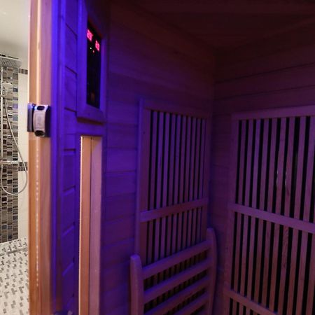 Hotel Le Lotus Blanc Albertville Exterior foto